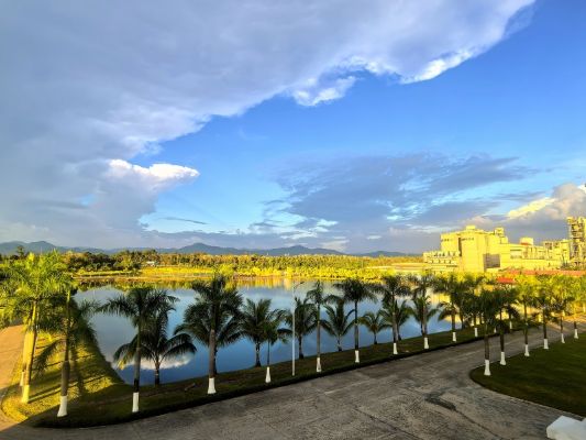 金色的盛裝，南加海螺，凌云峰_副本