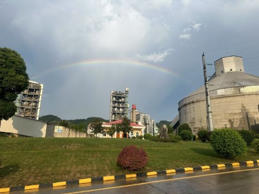 貴陽海螺，一橋飛架，蘇金鳳_副本
